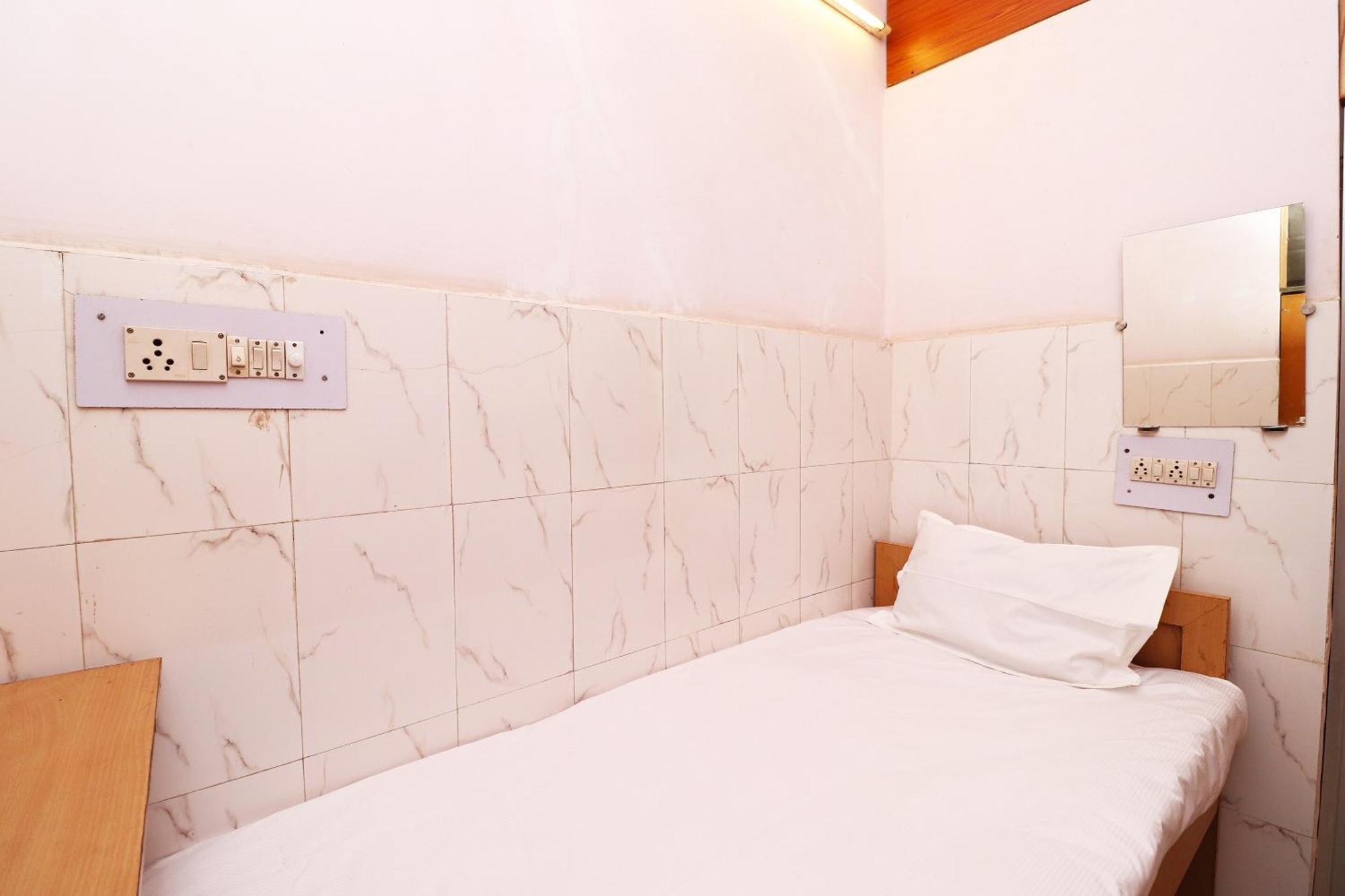 Hotel Kshama Jabalpur Extérieur photo