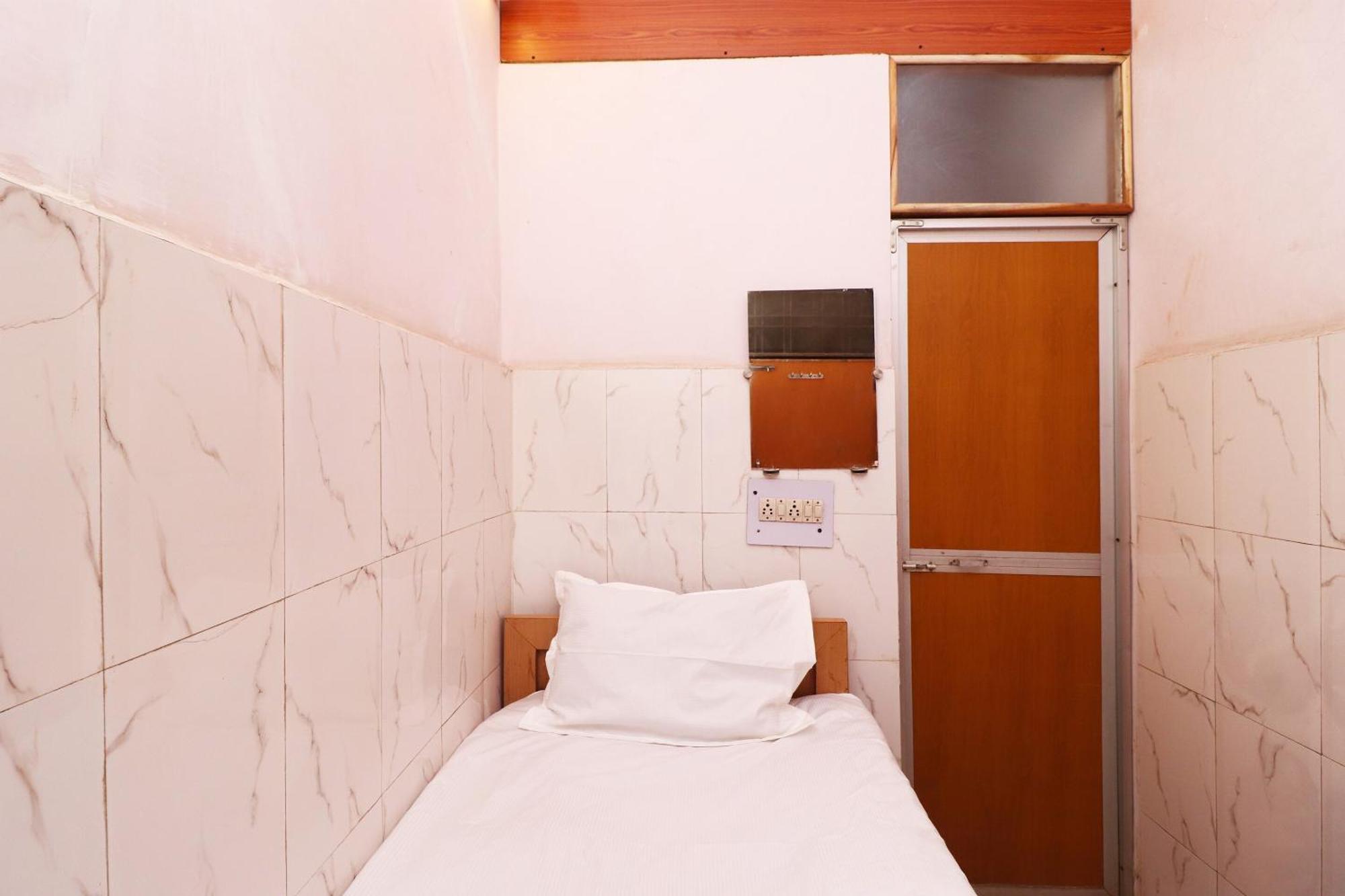 Hotel Kshama Jabalpur Extérieur photo